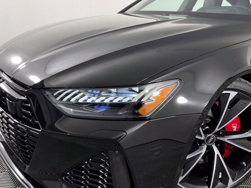 Used 2022 Audi RS 7 Sportback AWD/4WD image 10