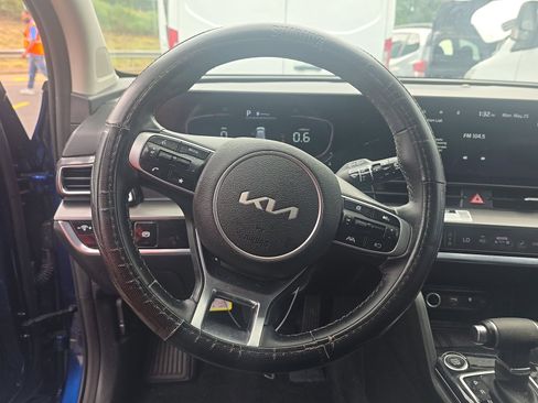 Used 2023 Kia Sportage EX FWD image 13
