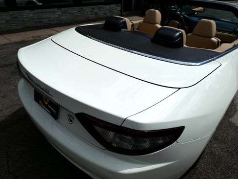 Used 2015 Maserati GranTurismo Convertible image 77