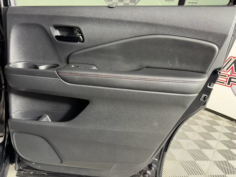 Used 2024 Honda Passport Black Edition image 47
