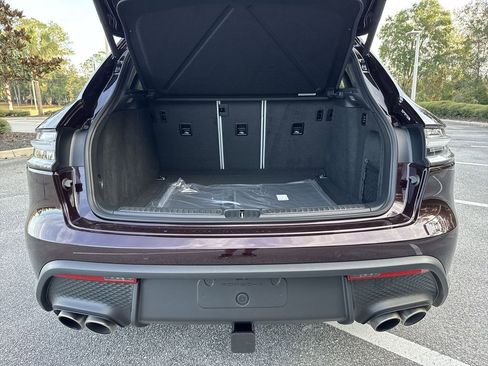 New 2026 Porsche Macan S image 28