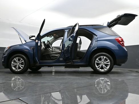 Used 2017 Chevrolet Equinox LT w/ Convenience Package image 32