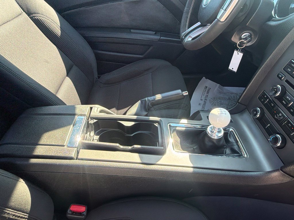 Used 2011 Ford Mustang GT RWD image 40