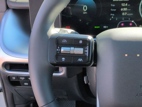 Used 2026 Hyundai Ioniq 9 Limited image 18