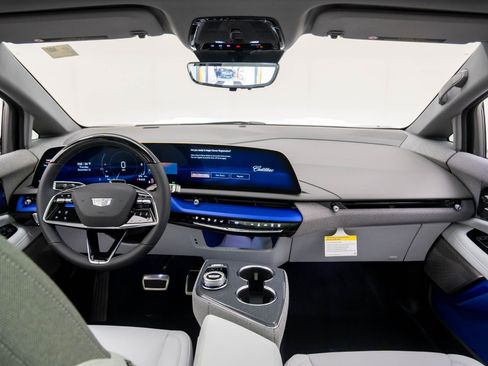 New 2026 Cadillac Optiq Luxury 1 image 13