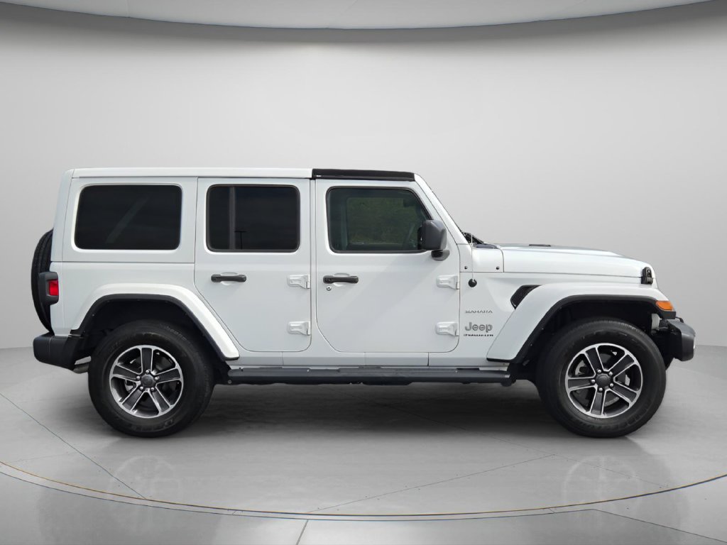 Used 2023 Jeep Wrangler Unlimited Sahara AWD/4WD image 9