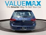 Used 2018 Volkswagen Golf SE image 4