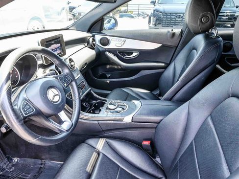 Used 2018 Mercedes-Benz C 300 4MATIC Sedan image 21