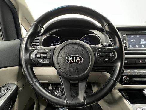 Used 2020 Kia Sedona EX FWD image 21