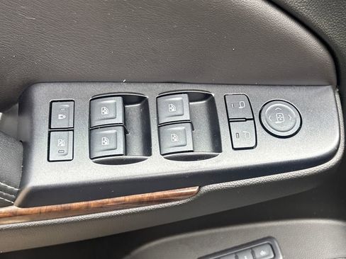 Used 2019 Chevrolet Tahoe LT image 6