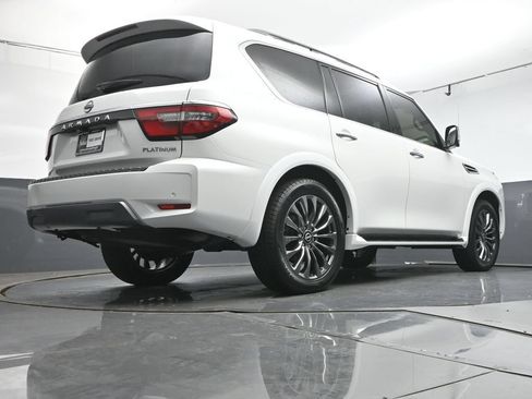 Used 2023 Nissan Armada Platinum w/ Captain's Chairs Package AWD/4WD image 39