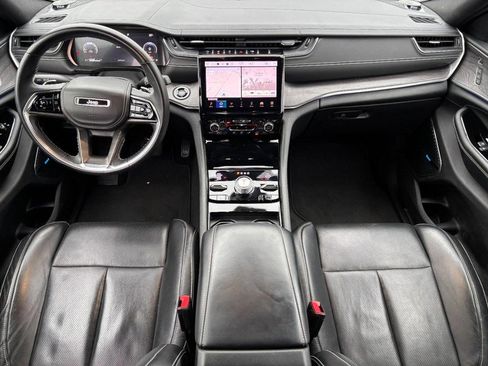 Used 2022 Jeep Grand Cherokee L Overland w/ Luxury Tech Group IV image 12