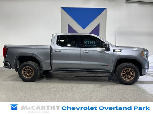 Used 2021 GMC Sierra 1500 AT4 w/ AT4 Premium Package AWD/4WD image 4