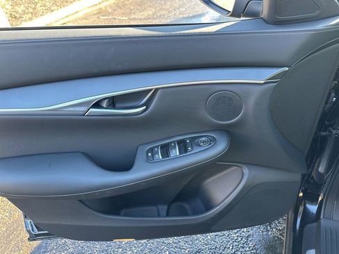 Certified 2025 INFINITI QX50 Pure image 37
