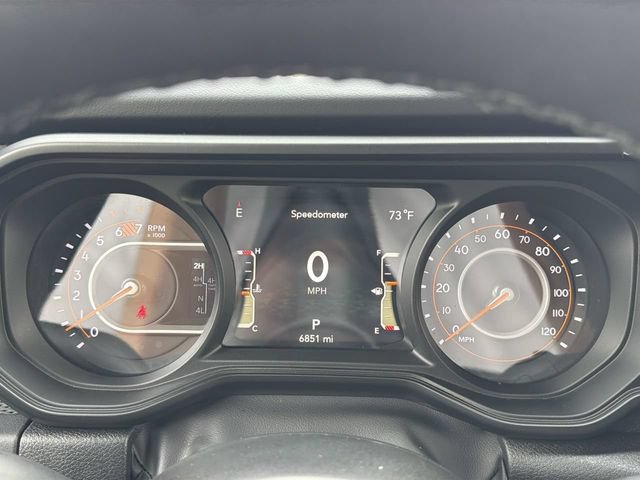Used 2025 Jeep Wrangler Unlimited Rubicon AWD/4WD image 19