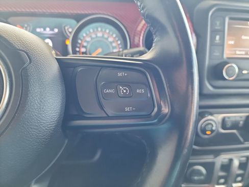 Used 2020 Jeep Wrangler Sport AWD/4WD image 24