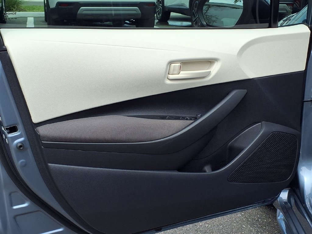Used 2026 Toyota Corolla LE FWD image 24