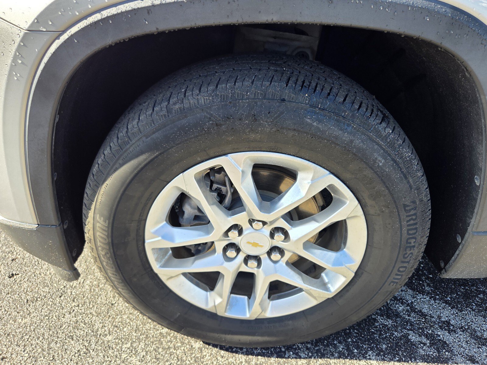Certified 2021 Chevrolet Traverse LT FWD image 19