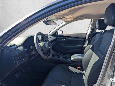 Used 2023 Honda Accord LX image 9