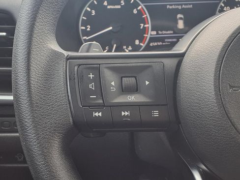 Used 2023 Nissan Rogue S FWD image 15