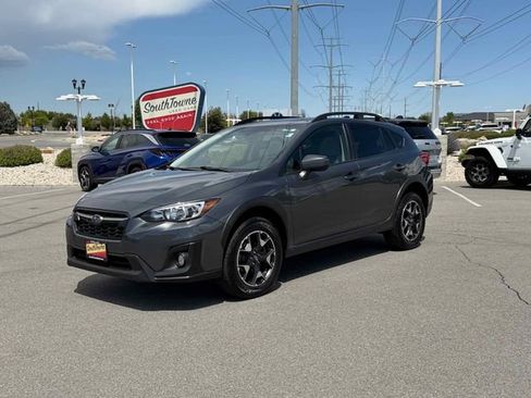 Used 2020 Subaru Crosstrek 2.0i Premium w/ Moonroof Package 1 AWD/4WD image 1