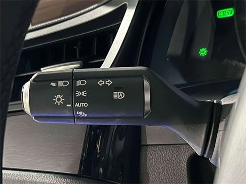 Certified 2025 Lexus ES 300h w/ Premium Package image 27