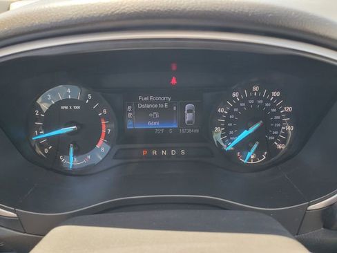 Used 2013 Ford Fusion SE FWD image 14