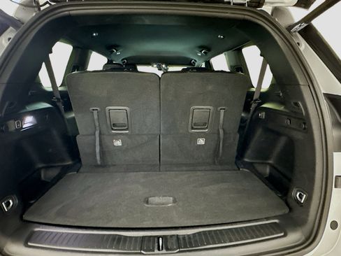 Used 2024 Jeep Grand Cherokee L Altitude image 30