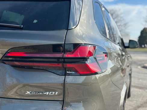New 2026 BMW X5 xDrive40i w/ M Sport Package AWD/4WD image 10