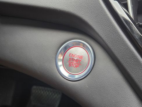 Used 2025 Acura RDX w/ Technology Package image 20