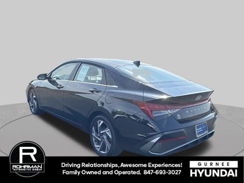 Certified 2025 Hyundai Elantra SEL FWD image 6