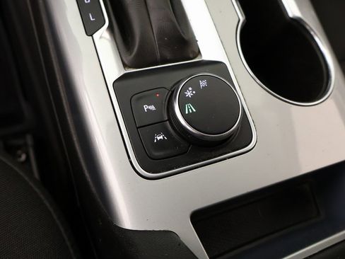 Used 2021 Chevrolet Blazer LT image 9