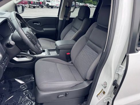Used 2022 Nissan Frontier SV AWD/4WD image 15