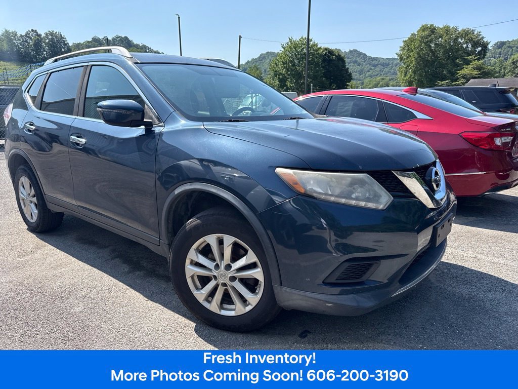 Used 2016 Nissan Rogue SV AWD/4WD image 3