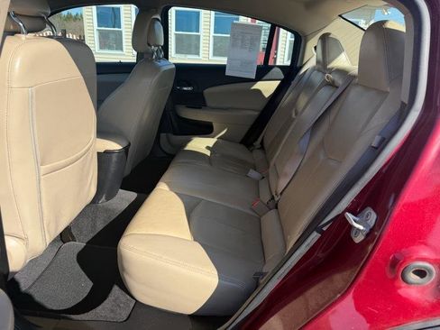 Used 2012 Chrysler 200 Limited image 4