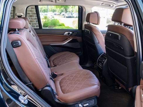 Used 2024 BMW X7 xDrive40i w/ Executive Package AWD/4WD image 34