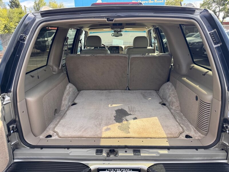 Used 2000 Cadillac Escalade 4WD image 26
