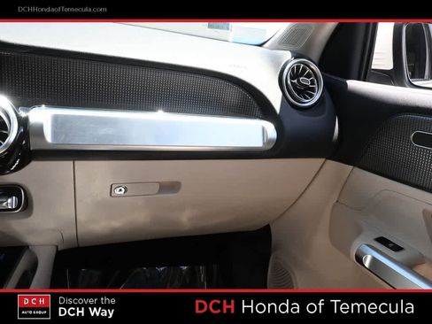 Used 2022 Mercedes-Benz GLB 250 image 14