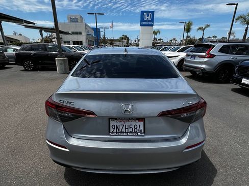 Used 2025 Honda Civic Sport image 7