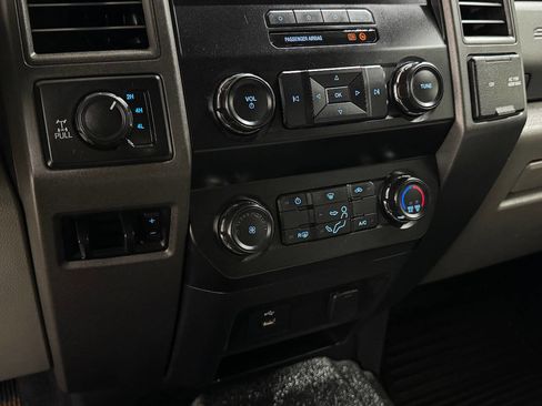 Used 2019 Ford F250 XL w/ Power Equipment Group image 64