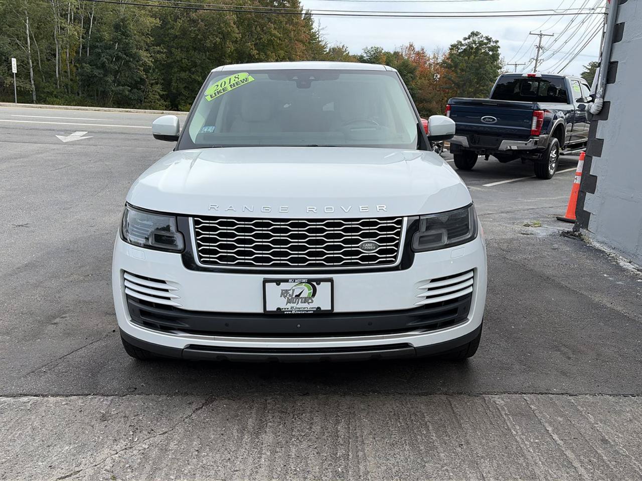 Used 2018 Land Rover Range Rover HSE AWD/4WD image 3