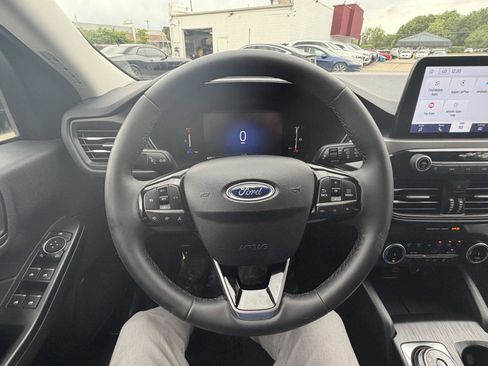 Used 2025 Ford Escape Active w/ Cold Weather Package AWD/4WD image 15