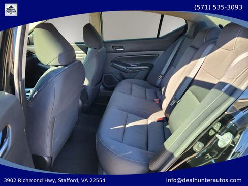 Used 2022 Nissan Altima 2.5 SV FWD image 19