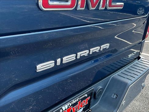 Used 2019 GMC Sierra 1500 SLT w/ SLT Premium Plus Package AWD/4WD image 25