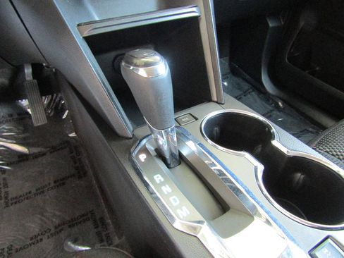 Used 2016 Chevrolet Equinox LT FWD image 17