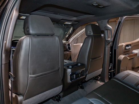 Used 2021 GMC Sierra 1500 Denali w/ Denali Premium Package image 21