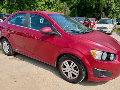 Used 2012 Chevrolet Sonic LT FWD image 8
