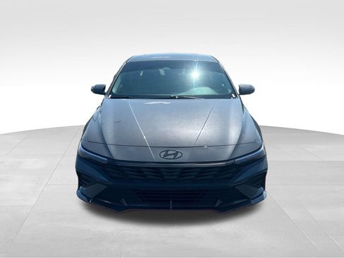 Used 2024 Hyundai Elantra SEL FWD image 8