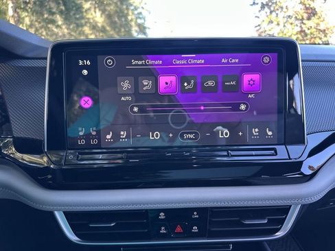 New 2025 Volkswagen Atlas Cross Sport SEL Premium R-Line image 19