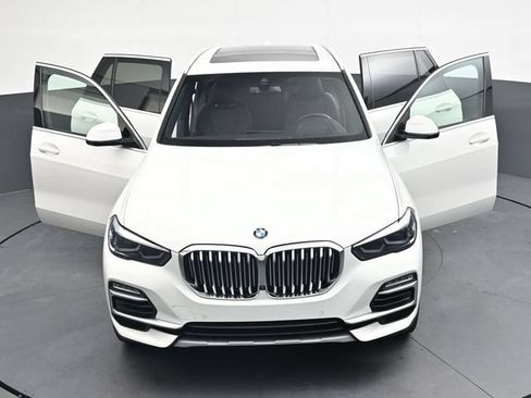 Used 2021 BMW X5 xDrive40i w/ Premium Package 3 AWD/4WD image 39